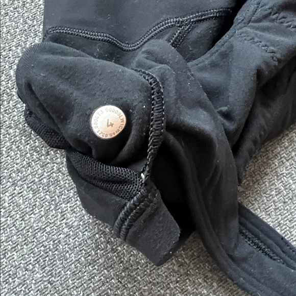 Lululemon Athletica Black Activewear Top - Picture 2 of 4